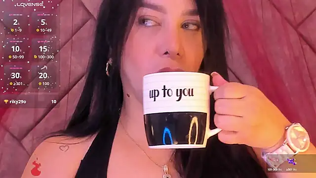 Snapshot of samara_alabii chatting on September 20, 1:31 pm samara alabii online show from September 20, 1:31 pm