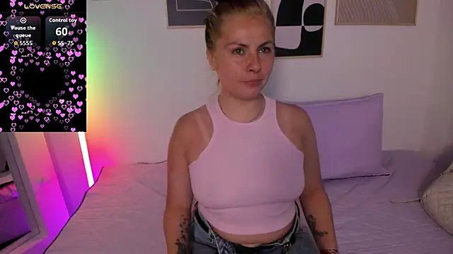 Snapshot of brandy_sweet_ chatting on October 16, 3:14 pm brandy sweet online show from October 16, 3:14 pm