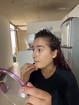 Ari Baker online show from October 27, 6:13 pm