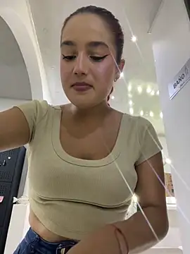 Ari Baker online show from October 14, 7:38 pm