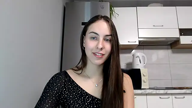 Snapshot of SierraSky_ chatting on September 29, 5:18 pm SierraSky online show from September 29, 5:18 pm