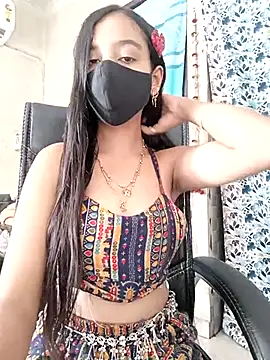 Snapshot of Parinaaz18 chatting on September 28, 4:52 am Parinaaz18 online show from September 28, 4:52 am