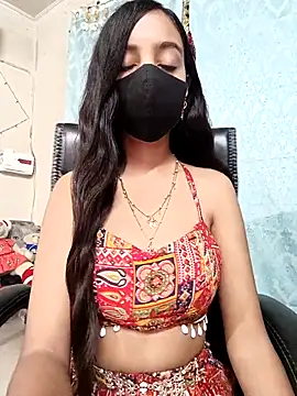 Snapshot of Parinaaz18 chatting on October 30, 1:30 am Parinaaz18 online show from October 30, 1:30 am