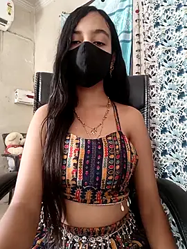 Snapshot of Parinaaz18 chatting on September 25, 4:22 am Parinaaz18 online show from September 25, 4:22 am