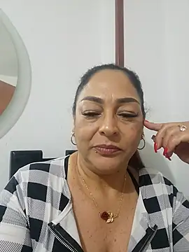 Gina Myers online show from April 9, 4:37 am