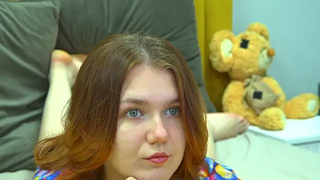 LessySmith online show from December 22, 4:32 pm