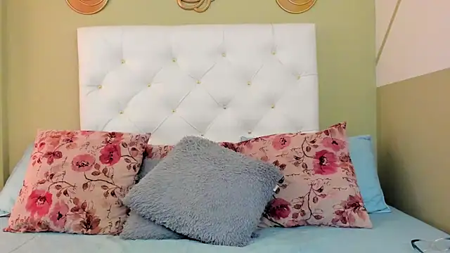 jessi lovers online show from October 10, 2:44 pm