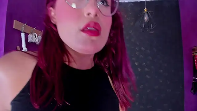 Snapshot of Alexa_Slave chatting on October 21, 7:29 pm Alexa Slave online show from October 21, 7:29 pm