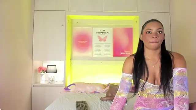 KendallRosse1 online show from February 28, 1:21 pm