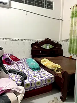 Snapshot of NDith chatting on September 22, 1:53 pm NDith online show from September 22, 1:53 pm