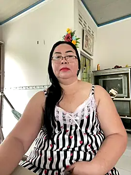 Snapshot of NDith chatting on September 28, 11:43 pm NDith online show from September 28, 11:43 pm