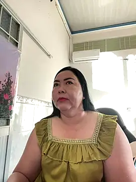 Snapshot of NDith chatting on October 11, 11:40 pm NDith online show from October 11, 11:40 pm