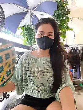 Snapshot of lyna_bl chatting on October 8, 5:01 am lyna bl online show from October 8, 5:01 am