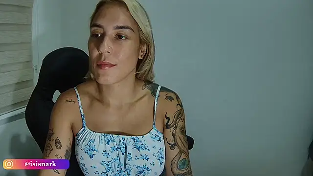 ValkyriaRose online show from October 30, 2:36 am