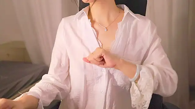 Snapshot of sinnn chatting on October 28, 4:02 pm sinnn online show from October 28, 4:02 pm