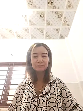 Sexy-ladyboobs20 online show from October 14, 2:03 am