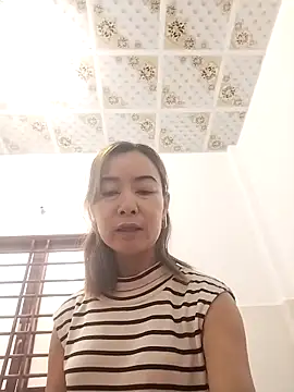 Sexy-ladyboobs20 online show from October 7, 1:10 am