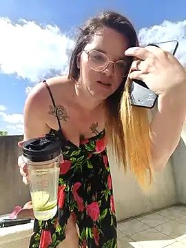 -XJulieX- online show from April 16, 11:10 am