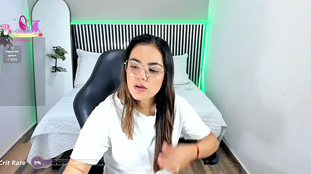 Stacey white  online show from October 7, 9:08 pm