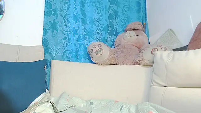 Snapshot of mia_donatto369 chatting on October 1, 8:58 pm mia donatto369 online show from October 1, 8:58 pm