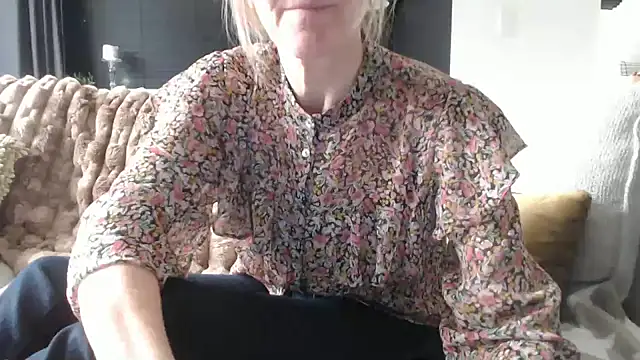 godinflower online show from November 11, 12:02 pm