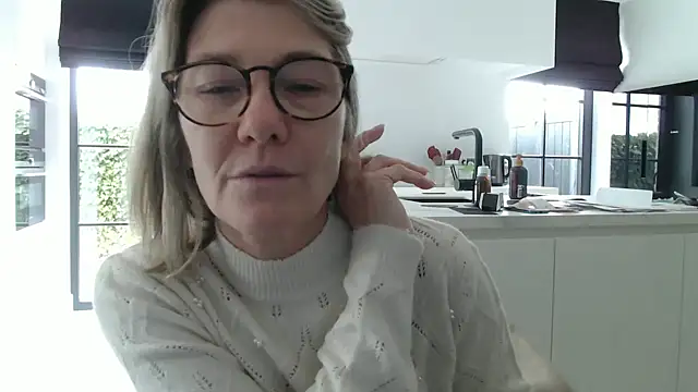 godinflower online show from October 3, 1:16 pm