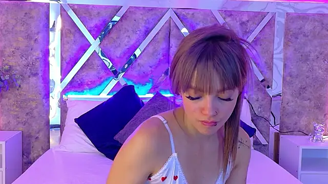 AmmyJones  online show from October 1, 7:19 pm