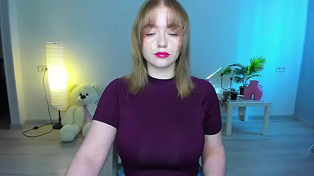 AidaPerry online show from September 27, 11:50 am