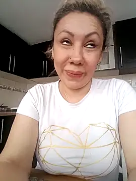 Snapshot of coral_smitth chatting on September 26, 7:55 pm coral smitth online show from September 26, 7:55 pm