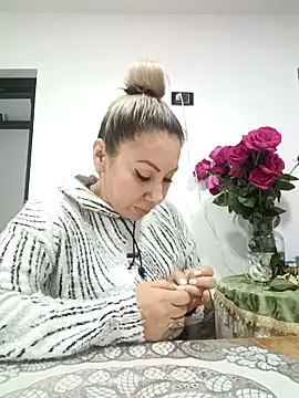 Snapshot of coral_smitth chatting on October 15, 9:39 pm coral smitth online show from October 15, 9:39 pm