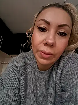 Snapshot of coral_smitth chatting on September 23, 7:01 pm coral smitth online show from September 23, 7:01 pm