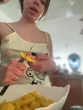 Cloew Marz online show from February 28, 5:23 pm