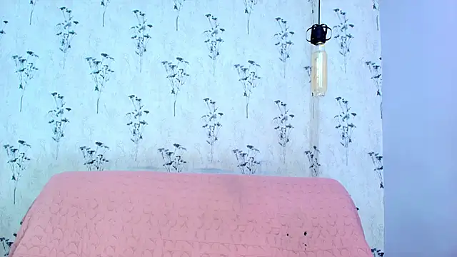 Mia candy 0 online show from September 18, 12:15 pm