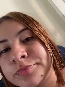 Mia foxx  online show from November 14, 9:15 pm