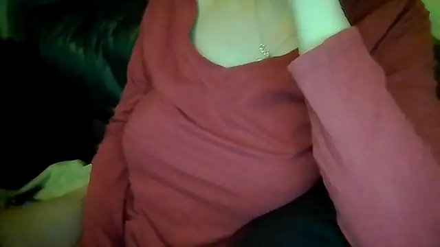 indie-rayne online show from April 12, 12:03 am