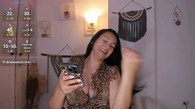 anaruiz  online show from March 10, 10:03 pm