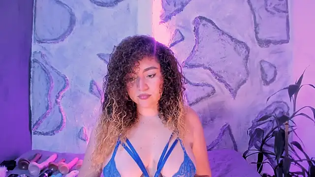 Kateryn  online show from February 11, 9:49 pm