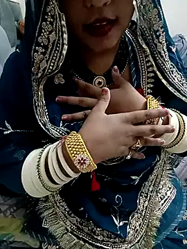 Snapshot of HEENA_022 chatting on September 27, 6:59 pm HEENA 022 online show from September 27, 6:59 pm