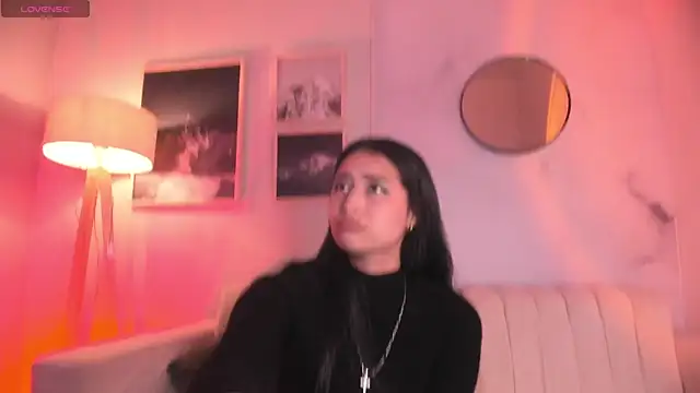 lara madisson online show from July 14, 5:01 am