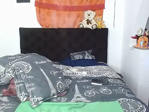 Snapshot of luna_grans_777 chatting on October 30, 5:43 am luna grans 777 online show from October 30, 5:43 am