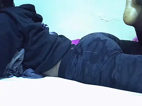 Snapshot of sweetangel41 chatting on September 18, 9:02 pm sweetangel41 online show from September 18, 9:02 pm