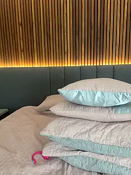 Snapshot of EmiilyAdams_ chatting on October 12, 12:35 am EmiilyAdams  online show from October 12, 12:35 am