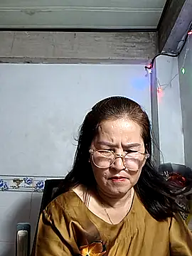 Snapshot of phnz chatting on October 21, 1:59 pm phnz online show from October 21, 1:59 pm