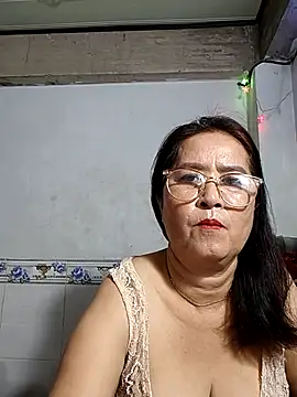 Snapshot of phnz chatting on October 20, 5:21 am phnz online show from October 20, 5:21 am