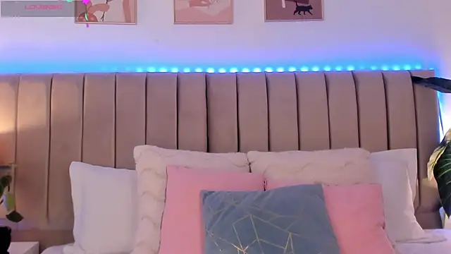 Victoria romanox online show from September 19, 5:45 pm