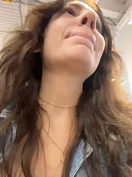 BeautifulMesss online show from June 24, 3:55 pm
