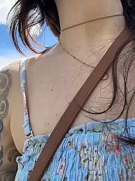 BeautifulMesss online show from June 7, 4:14 pm