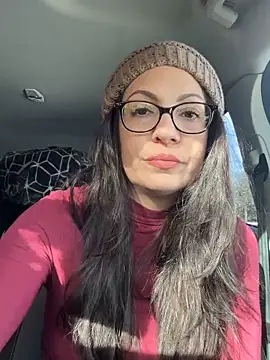 BeautifulMesss online show from December 15, 4:45 pm