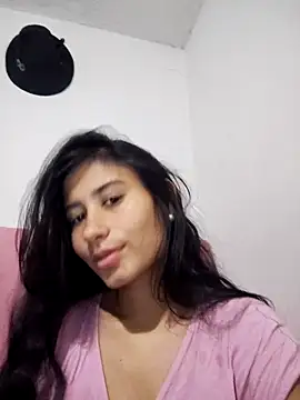 Snapshot of NayeCloud chatting on October 13, 9:23 am NayeCloud online show from October 13, 9:23 am