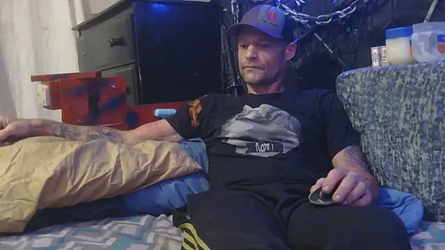 TheOneYouLove69 online show from November 21, 1:51 am